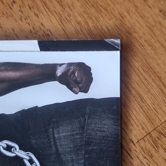 UFC Magazine Featuring Rampage Jackson June/July 2010 - Picture 3 of 7